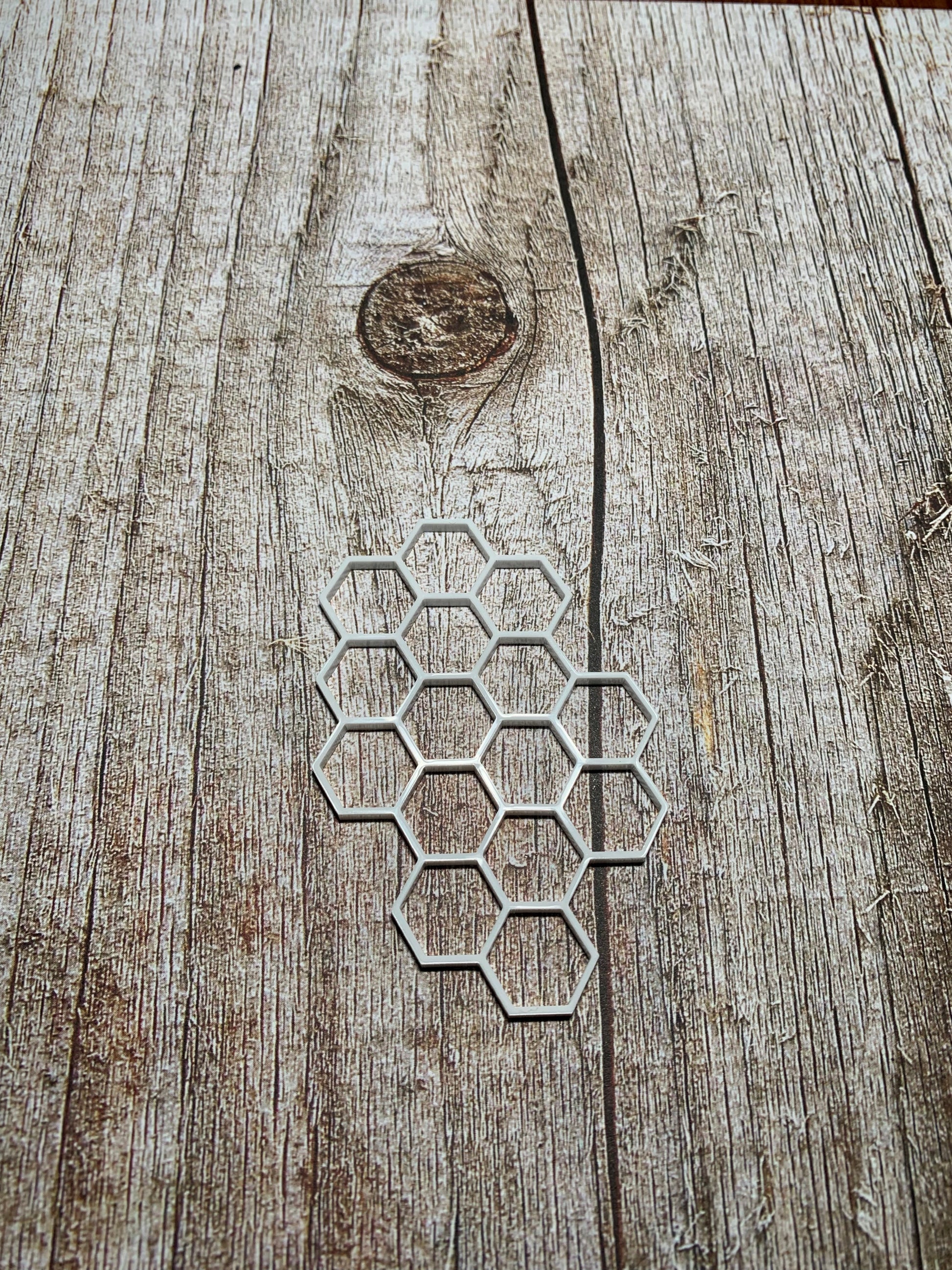 Honeycomb outline - Creative Designs By Kari